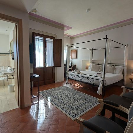 Saturnia Tuscany Hotel Manciano Esterno foto